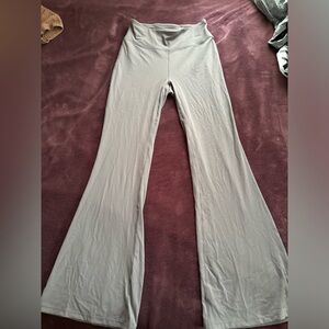 High waisted flared yoga pants